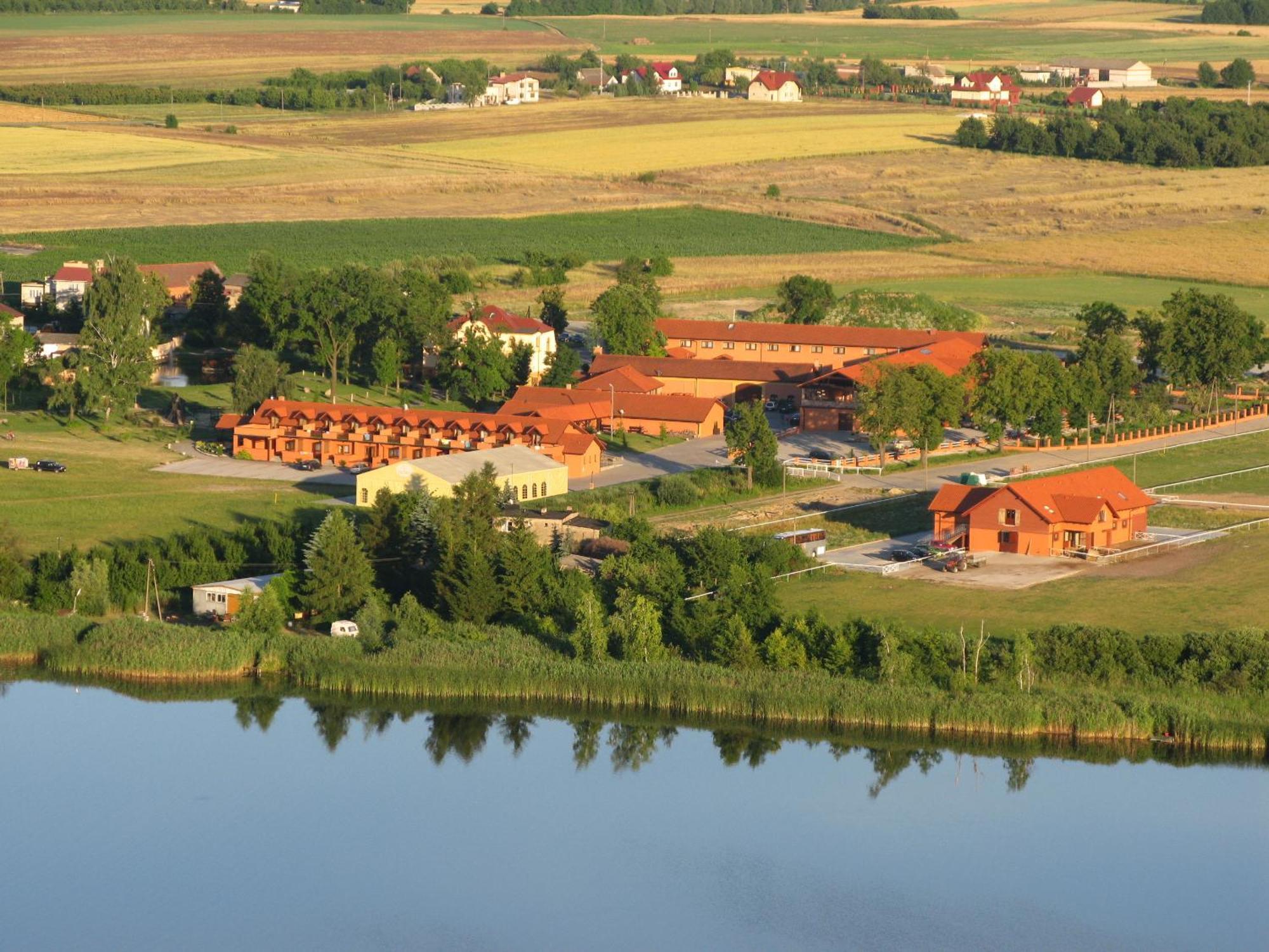 Villa Natura Dolsk Eksteriør bilde